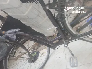 3 بسكليت مستعمل بحالة جيدة جدا جداً