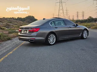  6 BMW 740i , 2017 MODEL.  PANORAMIC SUNROOF , IN PERFECT CONDITION