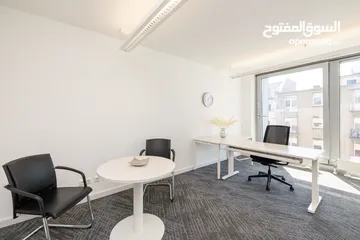  9 Private office space for 1 person in MUSCAT, Shatti Al Qurum