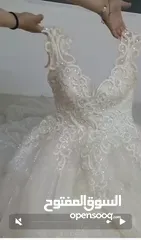  1 فستان زفاف للبيع