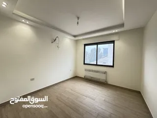  21 شقة مميزة طابق اول بأجمل مناطق خلدا مساحة واسعه 240م بسعر مميز