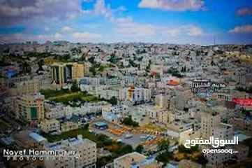  1 شقه مكتبية مكونه من طابقين كل طابق 50 م على شارع الحرس الرئيسي بجانب بنك فلسطين