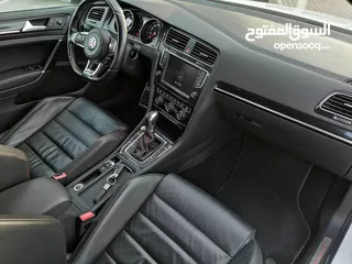  7 Volkswagen GTI. Model 2016 JAPAN 