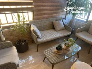  4 شقة مميزة للبيع ( اطلالة على عمان الغربية)