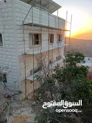  4 الطموني لتكحيل الحجر و اعمال العزل الداخلي و الخارجي وصيانة المنازل