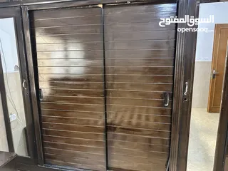  5 غرفه نوم كامله بدون الفرشه للتخت (اللون البني )