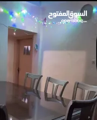  1 طاوله سفره 8 كراسي جميله جدا
