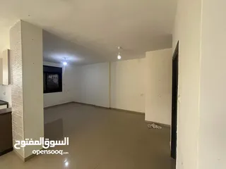  2 ثلاث غرف نوم غير مفروشة مدخل خاص