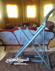  1 جهاز مشي وركض وبرضوا للايدين بسعر مغري