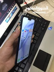  5 جهاز هواوي y9 2019 بحالة الوكالة استعمال بسيط .. كما هو موضح بالصور معاه شاحن وسماعات