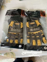 2 جاكيت جلد اصلي عدد2 قياس 54 ، كفوف وغيرها