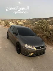  1 سيات ليون 2018 جير عادي / السيارة المميزة بالسعر المميز كاش فقط
