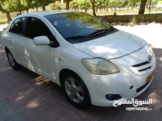  4 Toyota yaris full automatic 2008