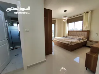  7 شقة للإيجار – عين منجد  طابق خامس بإطلالة مميزة