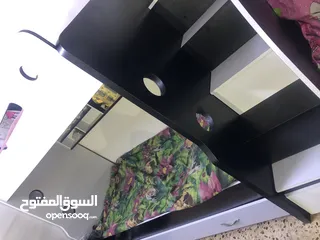  3 تخت اطفال طابقين ( تفصيل) بحالة ممتازة مع الفرشات