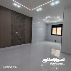  6 شقق للبيع في إربد الحي الشرقي نادي الضباط