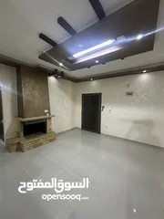  1 للبيع شقة طابق ارضي