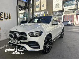  1 جيب مرسيدس GLE 300d موديل 2019