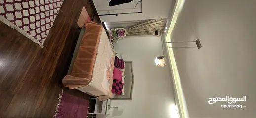  7 شقه مفروشه للايجار الشهري في عبدون قرب السفاره الامريكيه بأثاث مميز وفاخر