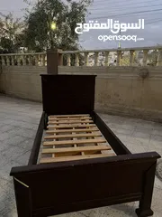  3 سرير خشب زان مفرد لون بني بحاله ممتازة