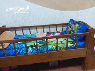  2 جرابي اطفال للبيع تفاصل بل وصف