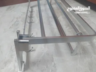  4 منشر ملابس و مناشف للحمامات
