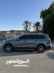  1 Mercedes GLS500