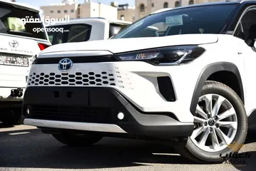  13 تويوتا كروس 2025 الجديدة هايبرد كفالة الشركة عداد زيرو