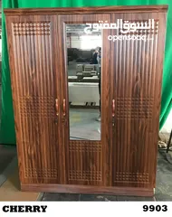  2 3 doors cupboard . (1.5m)