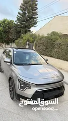  4 كيا نيرو هايبرد بالون المميز والملوكي