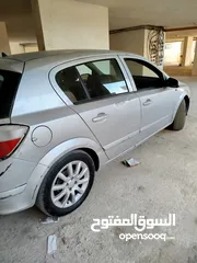  2 اوبل استرا 2006 للبيع بسعر مرتب معني