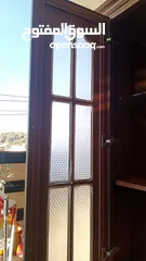  4 خزانه متوسطة الحجم نظيفه