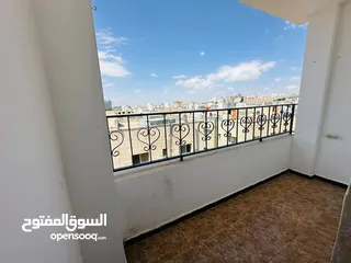  4 ‏شقة للإيجار ثلاث غرف شارع الجامعة