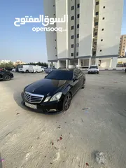  2 مرسيدس E300 نظيف