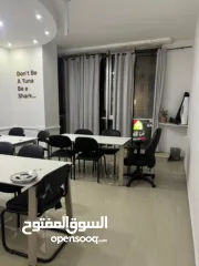  7 يوجد مساحة في مكتب للايجار  تصلح لجميع الاستعمالات