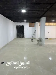  6 تسوية تجارية للإيجار مساحة 400 متر على شارع اربد الحصن الرئيسي بجانب كازية عاشور