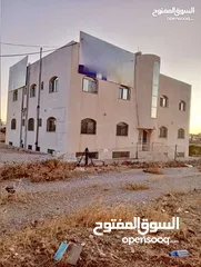  9 عمارة للبيع بالقرب من جامعة مؤتة