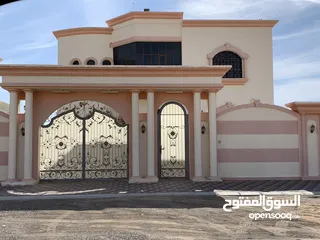  1 بيت جديد للإيجار طابقين في منطقة راقيه وهادئه