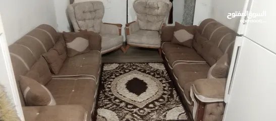  7 طقم كنب (مستعمل شبه جديد)