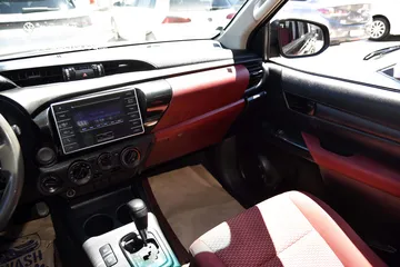  11 تويوتا هايلوكس دبل كابين Toyota Hilux 2016