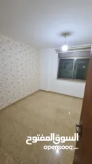  8 شقة غير مفروشة للايجار في ام الشرايط قرب عسل وبصل