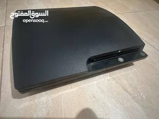  2 بلايستيشن 3 مهكر عليه 30 لعبة وعليه مكتبة العاب ضخمة جاهزة للتنزيل مع انلاين مع ايدتين