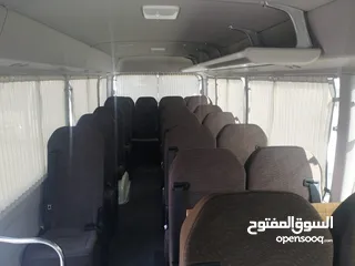  8 باص مع السائق لخدمات التوصيل من والى المطار والمعابر الحدوديه وللرحلات السياحيه vip