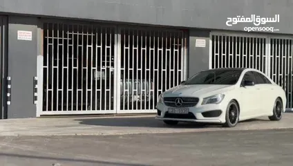  14 Mercedes Benz CLA 180