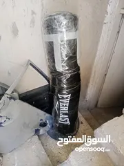  1 كيس ملاكمه