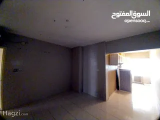  8 شقه طابق اول بمساحه 174 م للبيع في الجاردنز ( Property ID : 31256 )