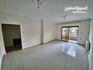  2 شقة طابقية فارغه للايجار في خلدا 240 م