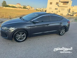  2 هيونداي افانتي AD2017 فل كامل عدا الفتحه