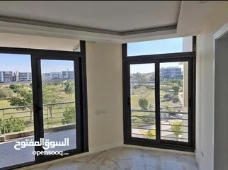  6 شقة للبيع بجوار سيتي سنتر الماظة في تاج سيتي علي طريق السويس - Taj City New Cairo