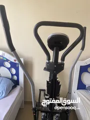  3 جهاز رياضة مستعمل (قادر للتفاصل)